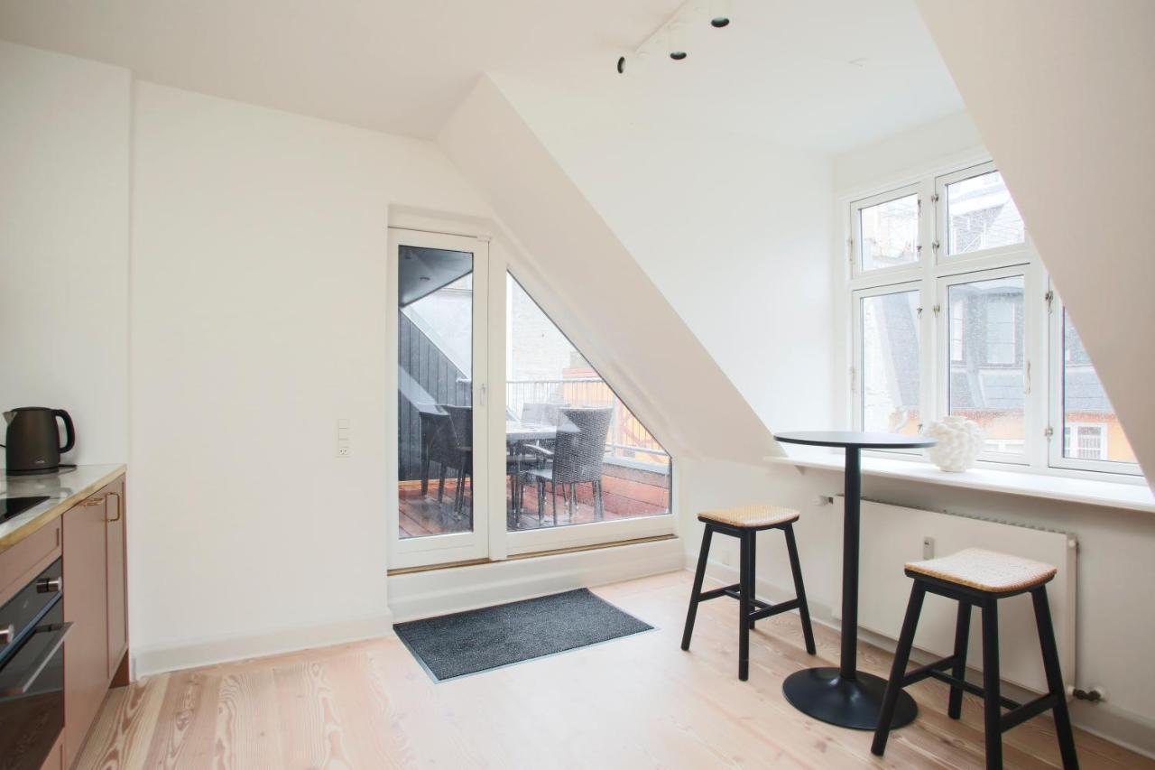 Modern 3Br Duplex Apartment In Nyhavn W Private Balcony โคเปนเฮเกน ภายนอก รูปภาพ