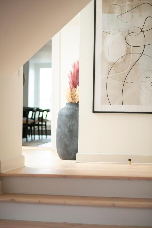 Modern 3Br Duplex Apartment In Nyhavn W Private Balcony โคเปนเฮเกน ภายนอก รูปภาพ