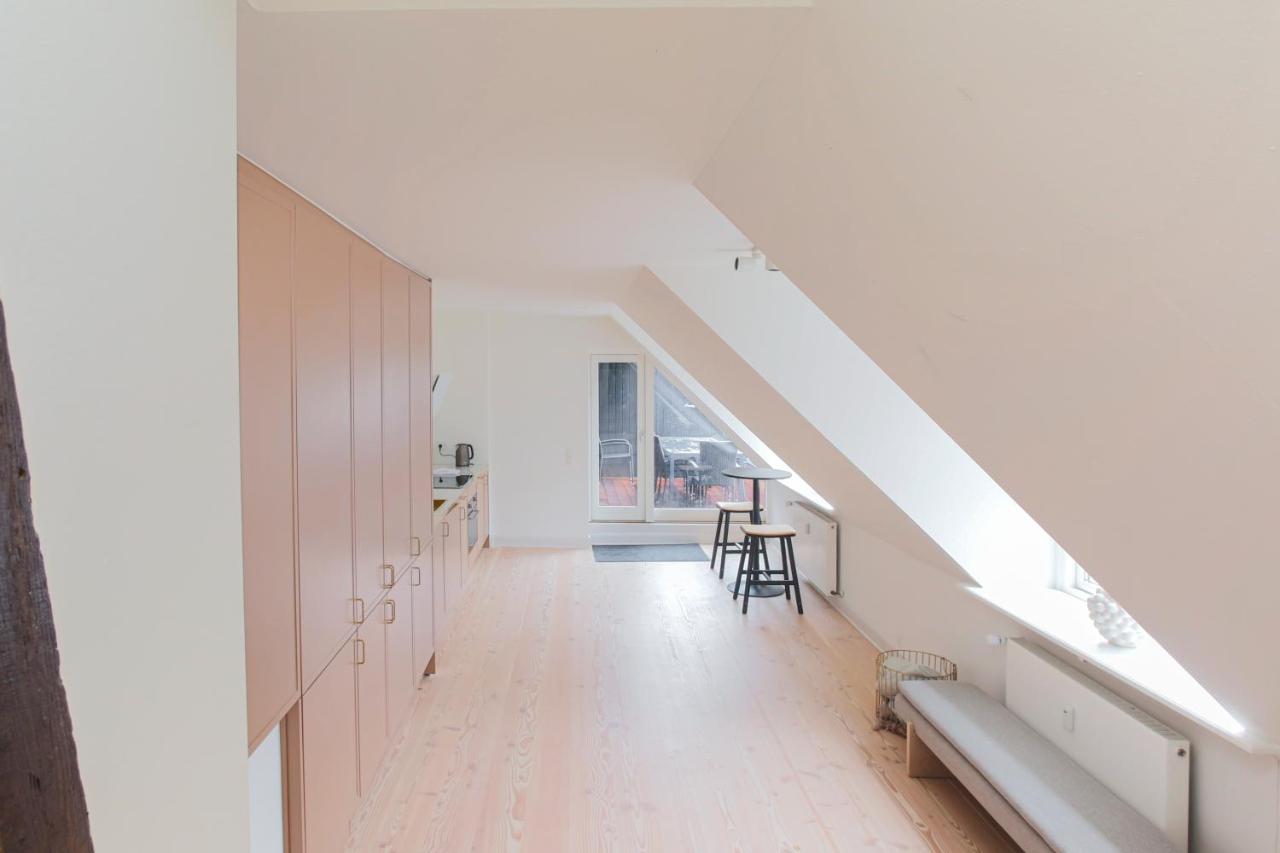 Modern 3Br Duplex Apartment In Nyhavn W Private Balcony โคเปนเฮเกน ภายนอก รูปภาพ