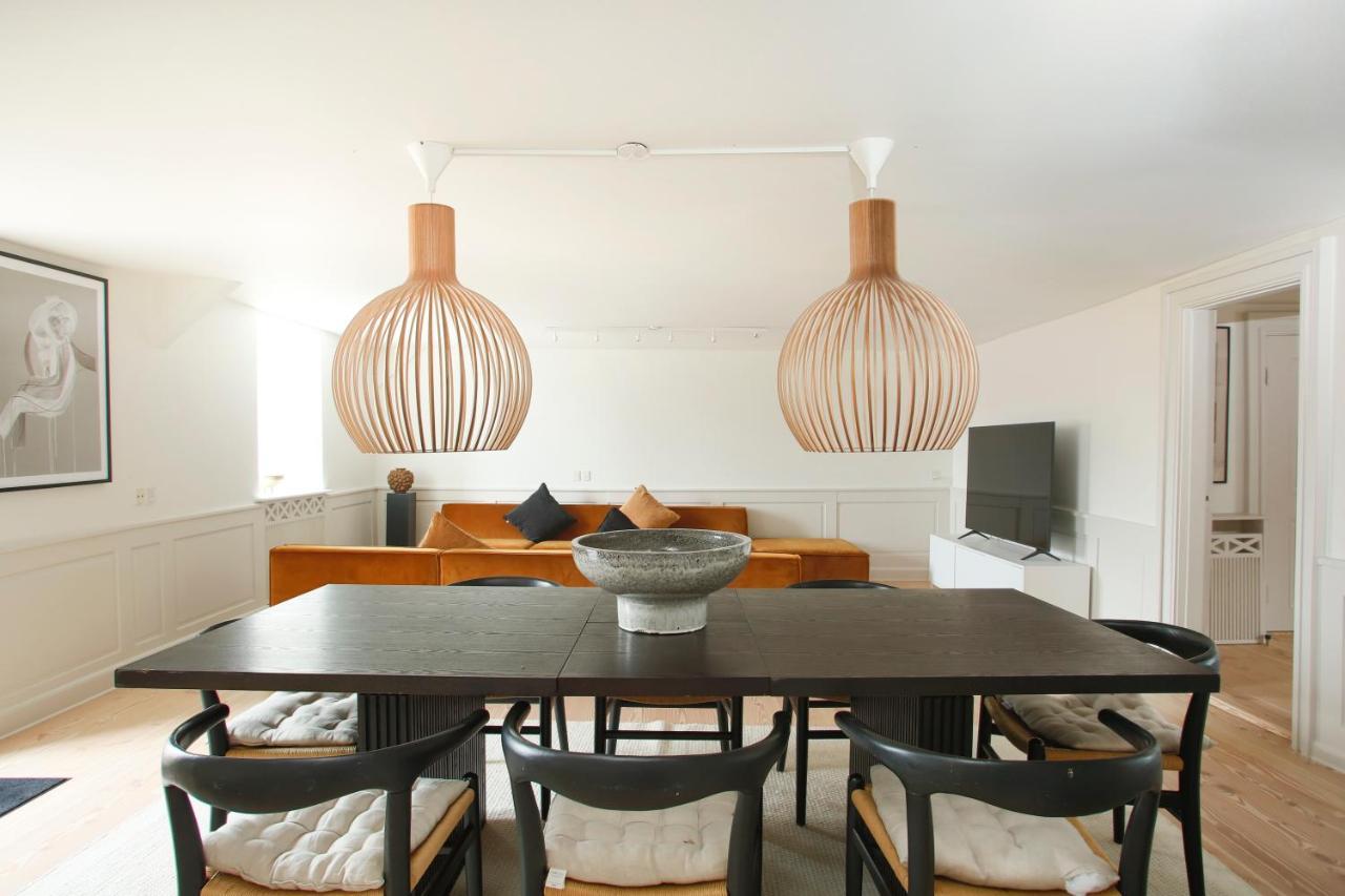 Modern 3Br Duplex Apartment In Nyhavn W Private Balcony โคเปนเฮเกน ภายนอก รูปภาพ